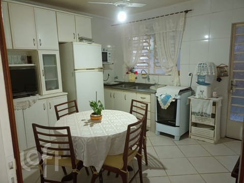 Image 37 - 230110